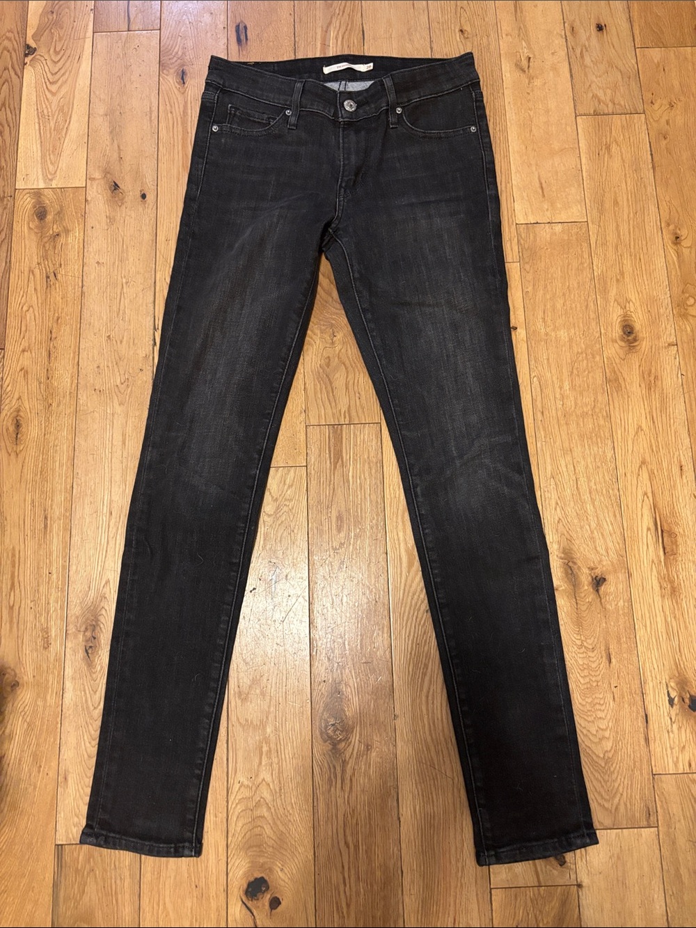 Levi’s 711 Skinny Jeans in Faded Black Size 26 x 30